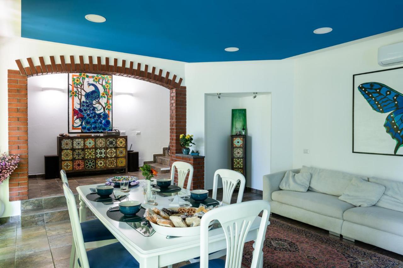 Villa De Alberti Веригате Екстериор снимка